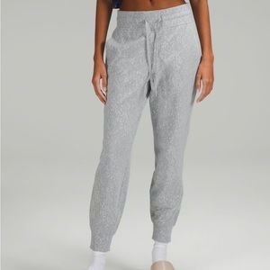 NWT Lululemon Ready To Rulu Joggers